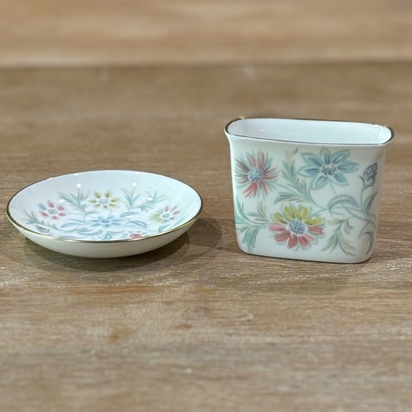 Vintage  1960s Vanessa Minton Cigarette Holder & Coaster Dish Set - Picture 1 of 9